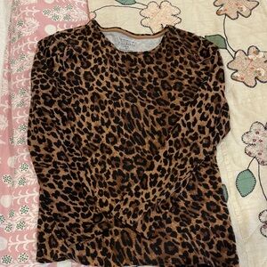 NEW W/O TAGS Leopard Print Long Sleeve Top
